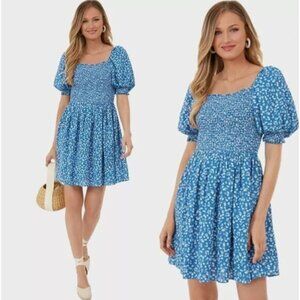 Hyacinth House Tuckernuck Blue Floral Smocked Short Sleeve Mini Dress Medium NWT